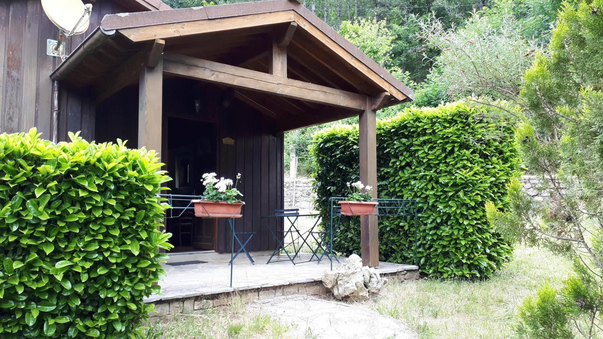 Les Chalets Du Roc Alzon Exterior photo